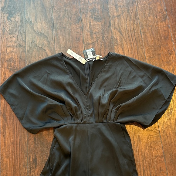 She + Sky Elegant Black Jumpsuit NWT - Picture 2 of 5